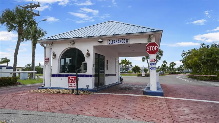 14510  Nathan Hale  LN, North Fort Myers, FL 33917
