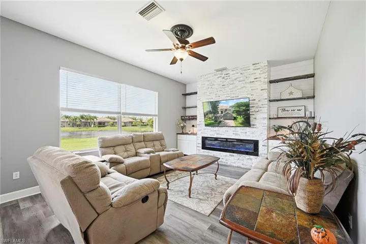 21200 Velino Ln, Estero, Florida 33928