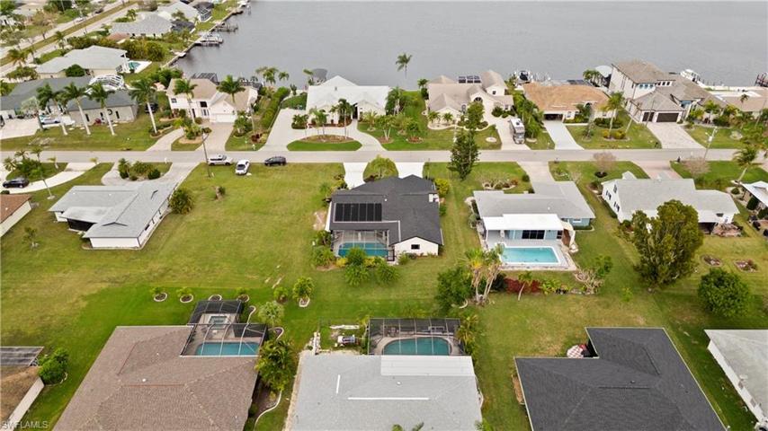 Situated between the 8 Lakes