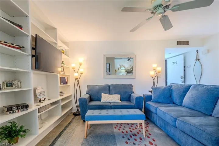 Spacious split 2 bedroom layout offering a wonderuful privacy