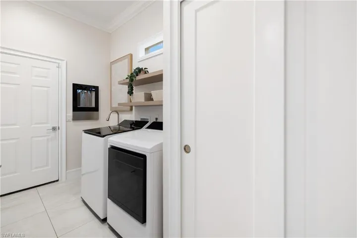 9798 Rocky Bank Dr, Naples, Florida 34109