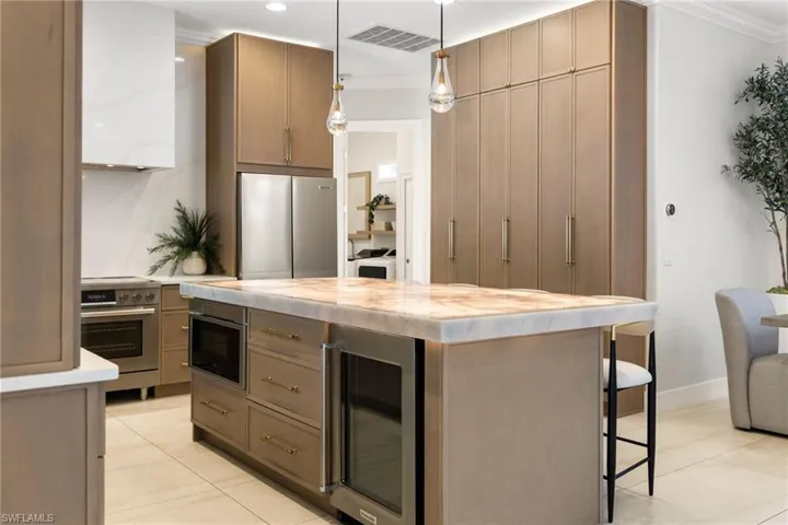 9798 Rocky Bank Dr, Naples, Florida 34109