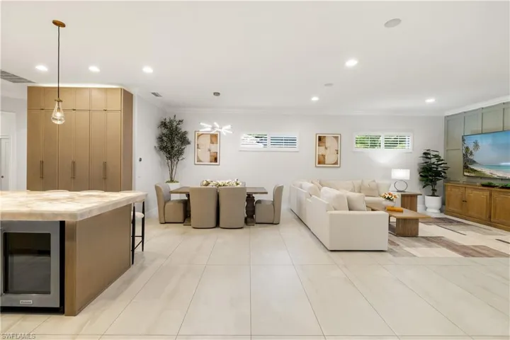 9798 Rocky Bank Dr, Naples, Florida 34109