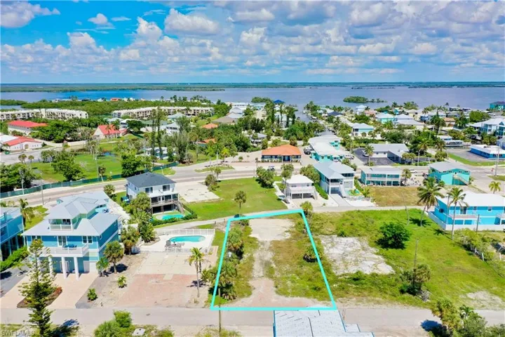 6053/6055 Gulf Rd, Fort Myers Beach, Florida 33931