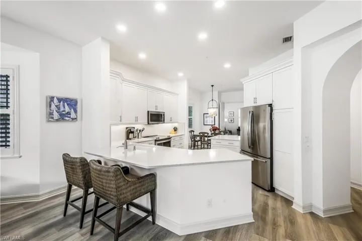 837 Sailaway Ln 204, Naples, Florida 34108