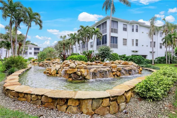 837 Sailaway Ln 204, Naples, Florida 34108
