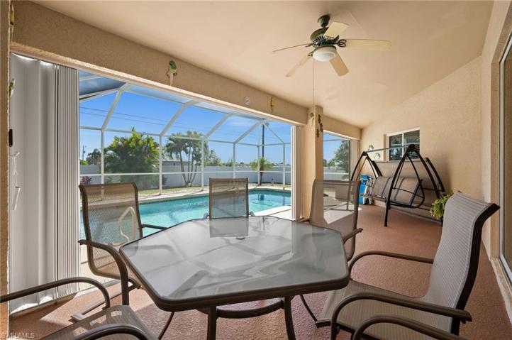 Huge covered Lanai with Storm Shutters