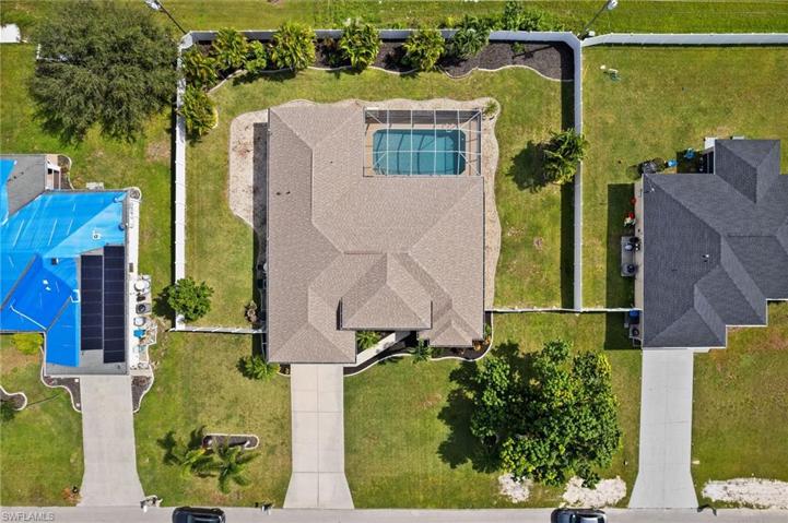 Look at the size of this Yard!