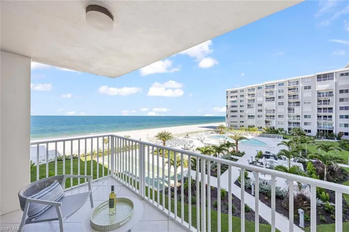 3443  Gulf Shore N BLVD, Naples, FL 34103