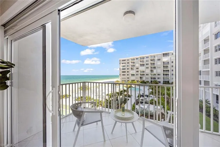3443  Gulf Shore N BLVD, Naples, FL 34103