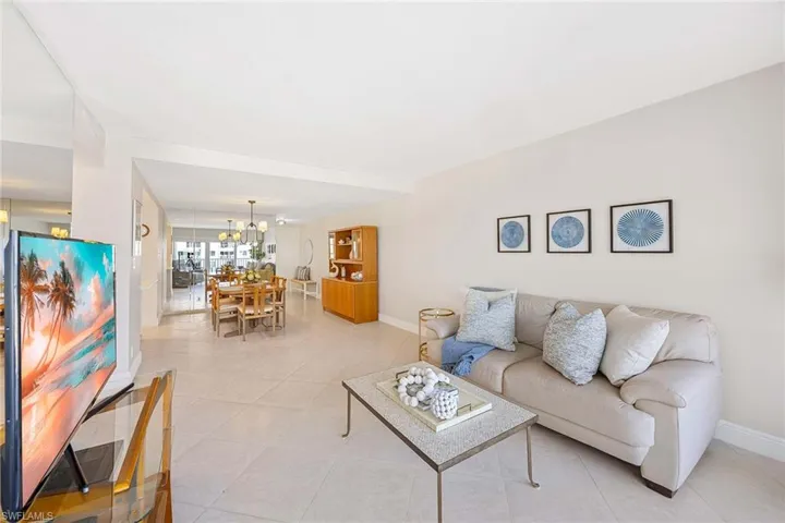 3443  Gulf Shore N BLVD, Naples, FL 34103