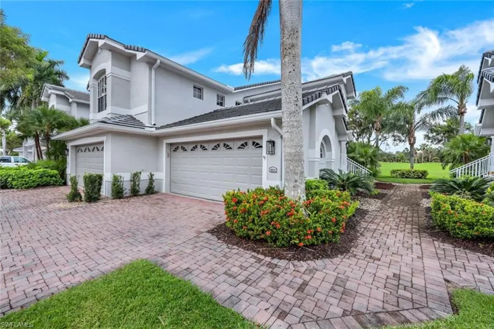 6025 Pinnacle LN # 602, NAPLES FL 34110
