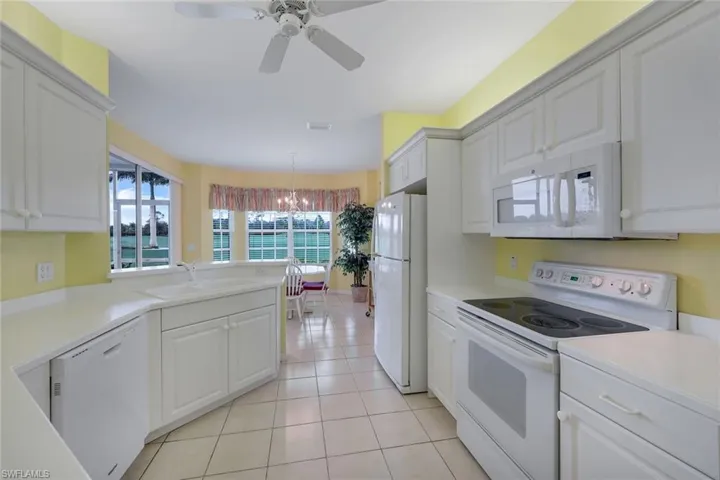 6025 Pinnacle LN # 602, NAPLES FL 34110