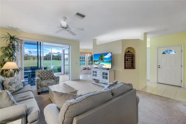 6025 Pinnacle LN # 602, NAPLES FL 34110