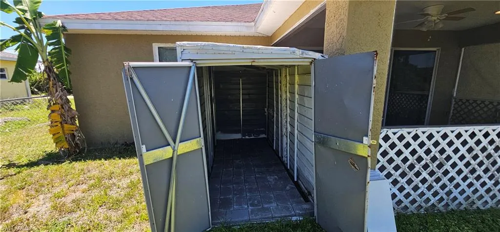 815  Porter E ST, Lehigh Acres, FL 33974