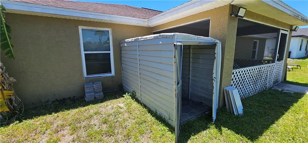815  Porter E ST, Lehigh Acres, FL 33974