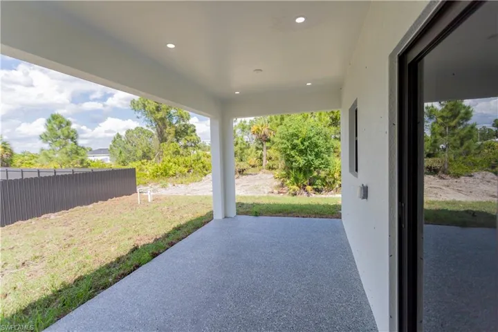 733 Phelps St E, Lehigh Acres, Florida 33974