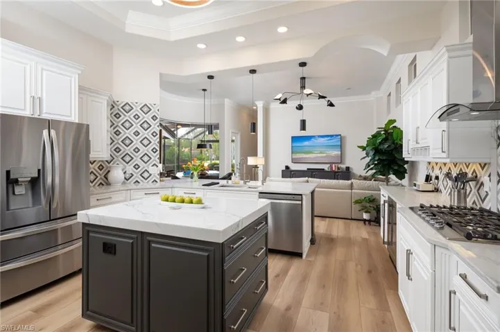 3105 Terramar Dr, Naples, Florida 34119