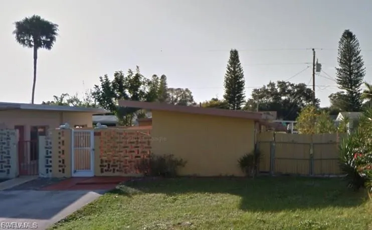 1104 Westminster St W, Lehigh Acres, Florida 33936