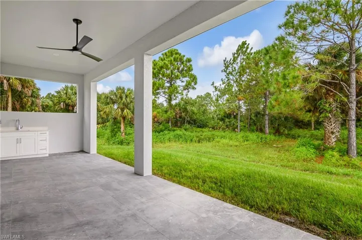 791 14th St Ne, Naples, Florida 34120