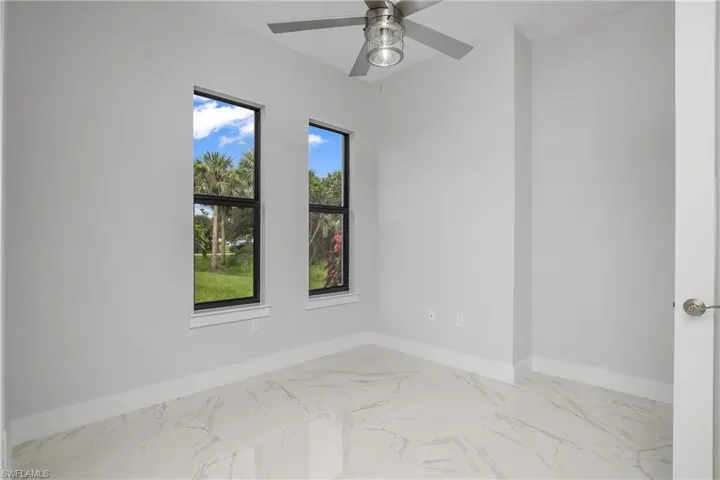 791 14th St Ne, Naples, Florida 34120
