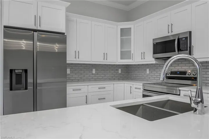 791 14th St Ne, Naples, Florida 34120