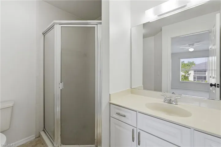600  Squire  CIR, Naples, FL 34104