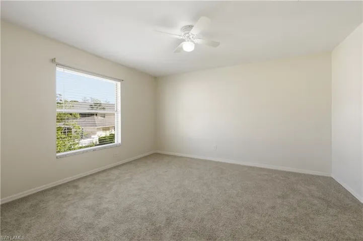 600  Squire  CIR, Naples, FL 34104