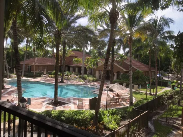 1190  Reserve  WAY, Naples, FL 34105