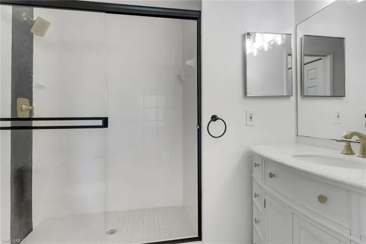 1190  Reserve  WAY, Naples, FL 34105