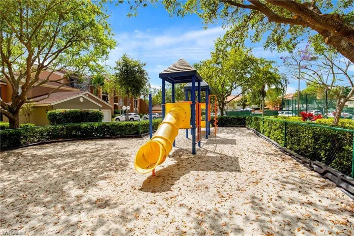 1190  Reserve  WAY, Naples, FL 34105
