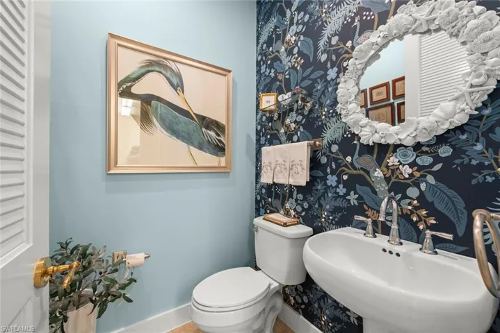 2548 Wulfert Rd, Sanibel, Florida 33957