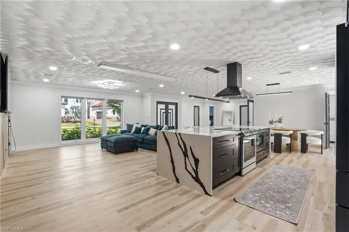 3931 W Riverside Dr, Fort Myers, Florida 33901