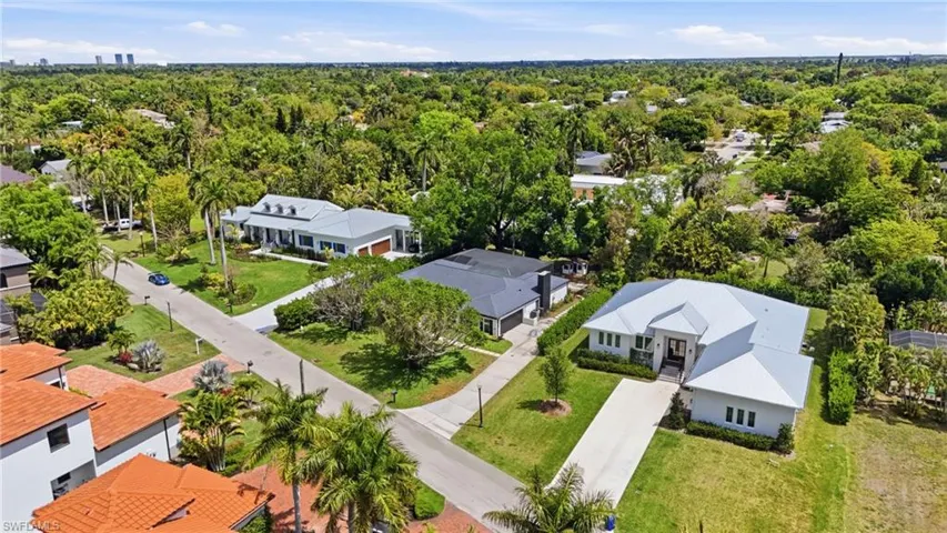3931 W Riverside Dr, Fort Myers, Florida 33901