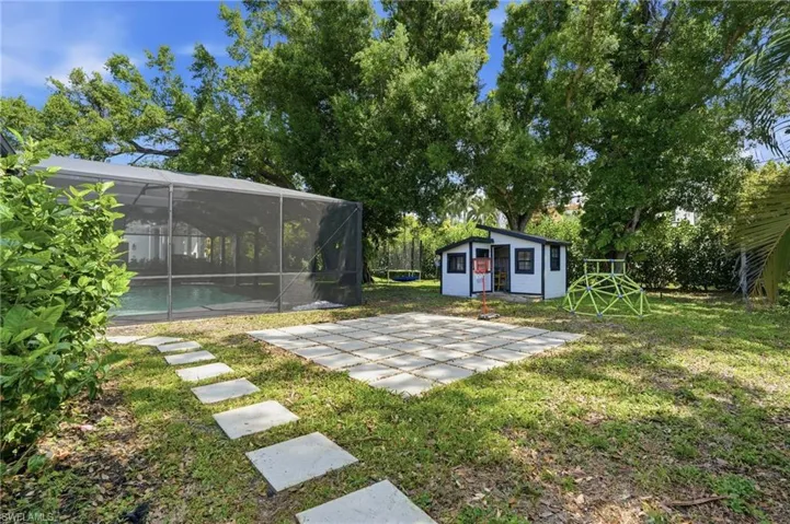 3931 W Riverside Dr, Fort Myers, Florida 33901