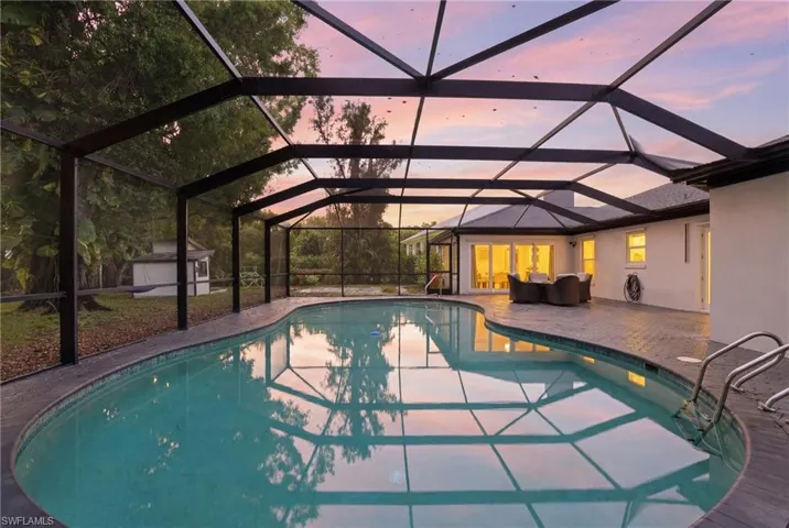 3931 W Riverside Dr, Fort Myers, Florida 33901