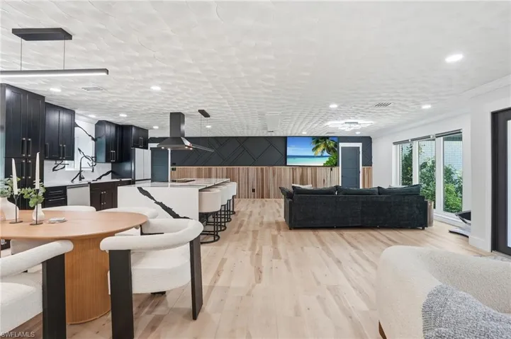 3931 W Riverside Dr, Fort Myers, Florida 33901