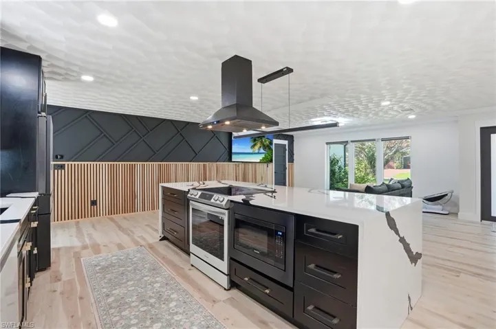 3931 W Riverside Dr, Fort Myers, Florida 33901