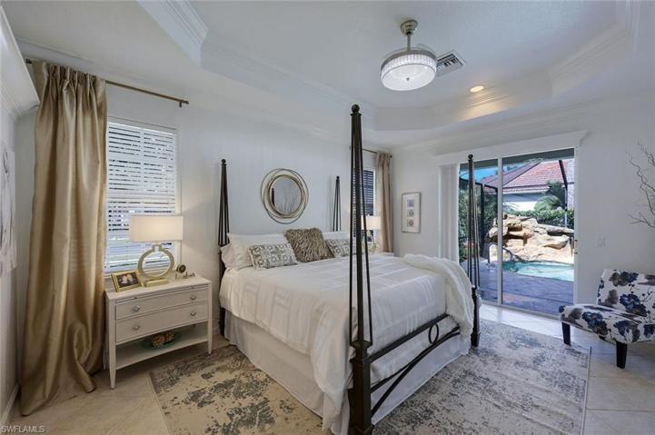 16165 Parque LN, NAPLES FL 34110