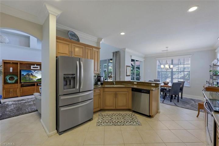 16165 Parque LN, NAPLES FL 34110