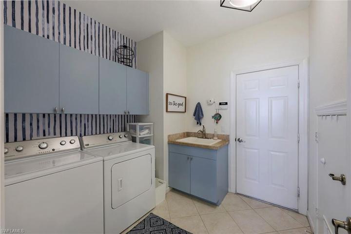 16165 Parque LN, NAPLES FL 34110