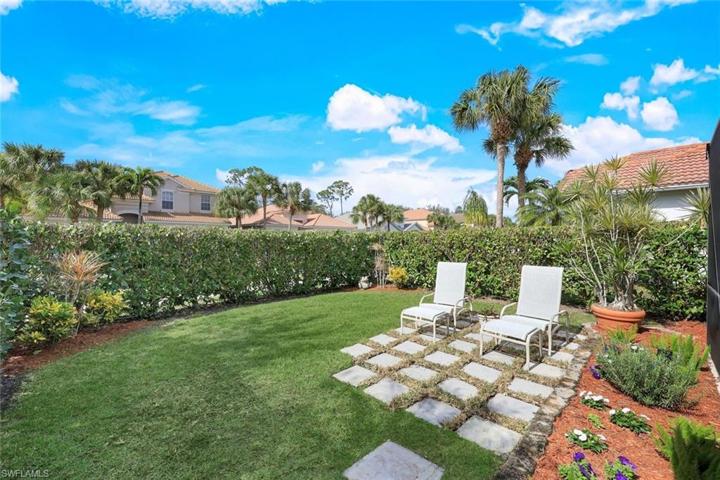 16165 Parque LN, NAPLES FL 34110