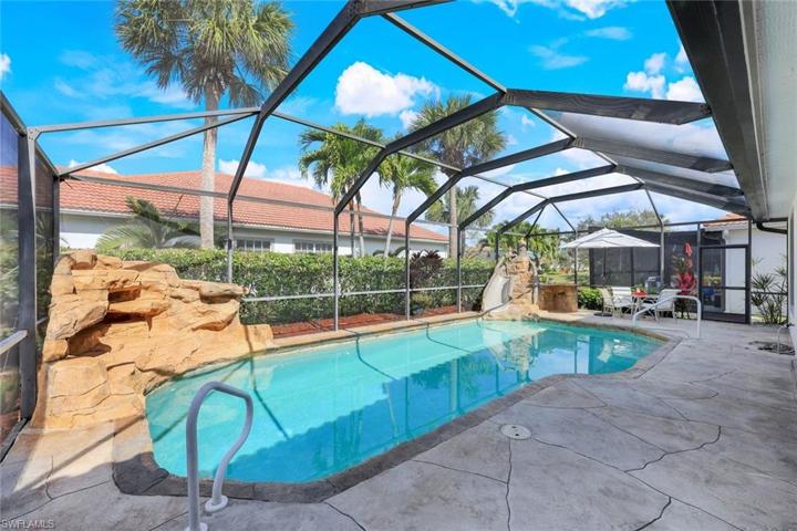 16165 Parque LN, NAPLES FL 34110