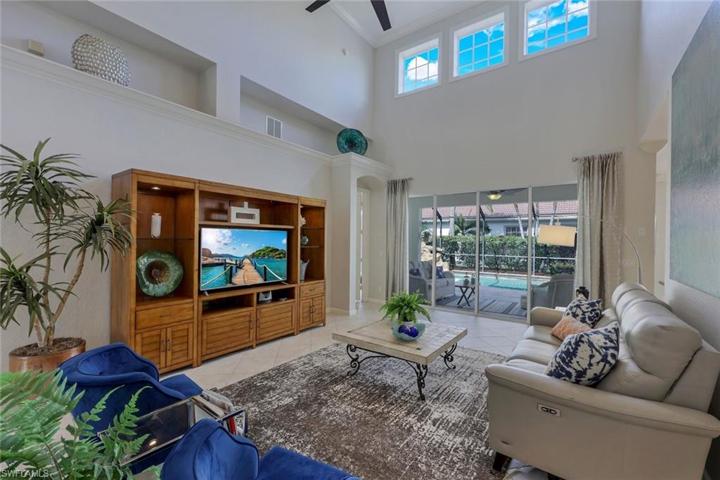 16165 Parque LN, NAPLES FL 34110