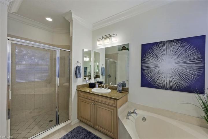 16165 Parque LN, NAPLES FL 34110