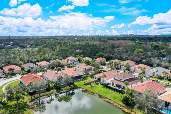 16165 Parque LN, NAPLES FL 34110