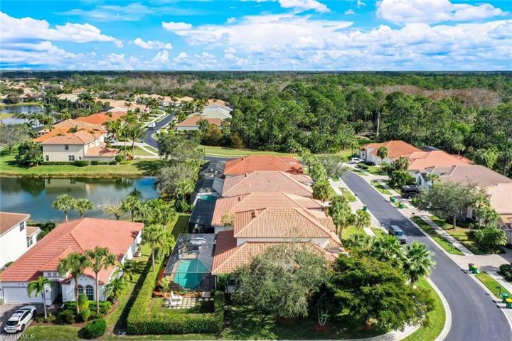 16165 Parque LN, NAPLES FL 34110