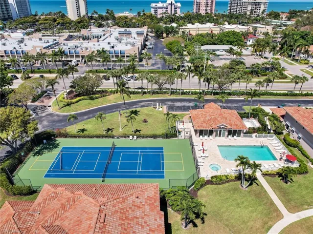 Tennis and pickleball courts