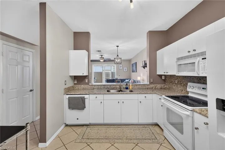 3009 Palmetto Oak Dr 103, Fort Myers, Florida 33916