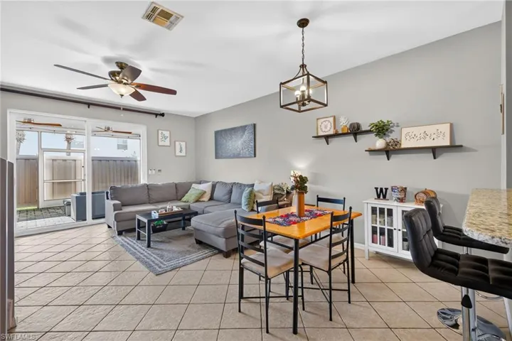 3009 Palmetto Oak Dr 103, Fort Myers, Florida 33916